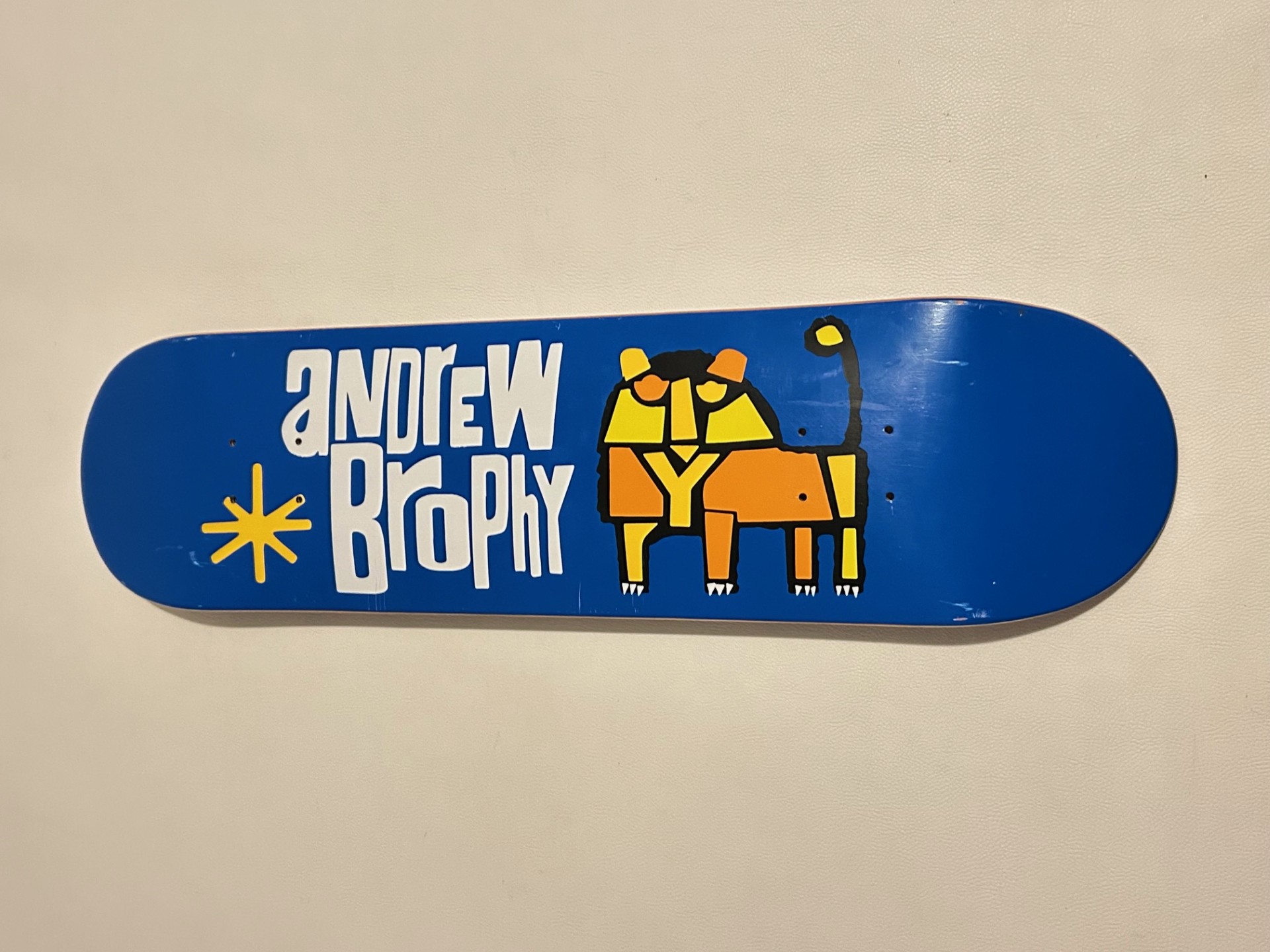 Planche Girl Andrew BROPHY 8"