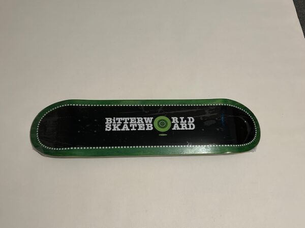 Planche Bitterworld Logo green 8.25"