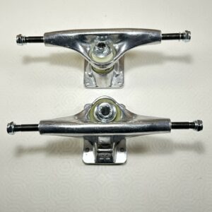 Trucks Mini Logo 139mm silver