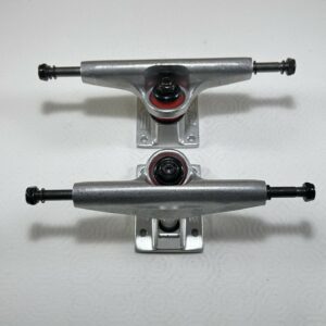 Trucks Fury USA EVO2 8"raw silver