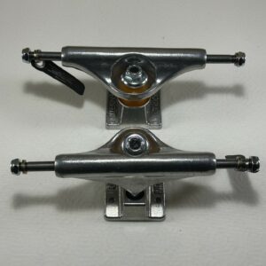 Trucks INDEPENDENT 129mm silver polished