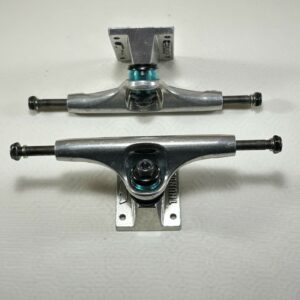 Trucks Thunder T147 Silver 139mm Hanger