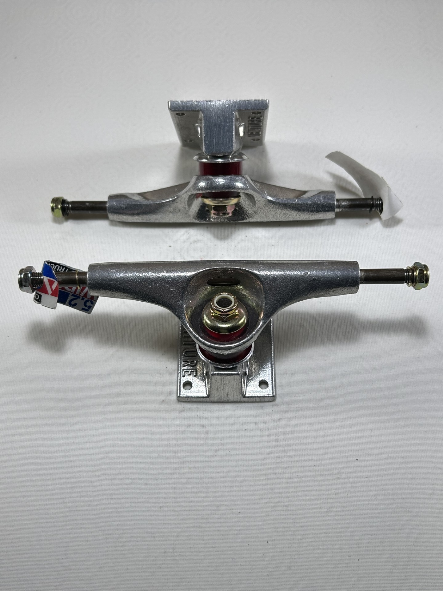 Trucks Venture 5.2 Low polished silver – Image 3