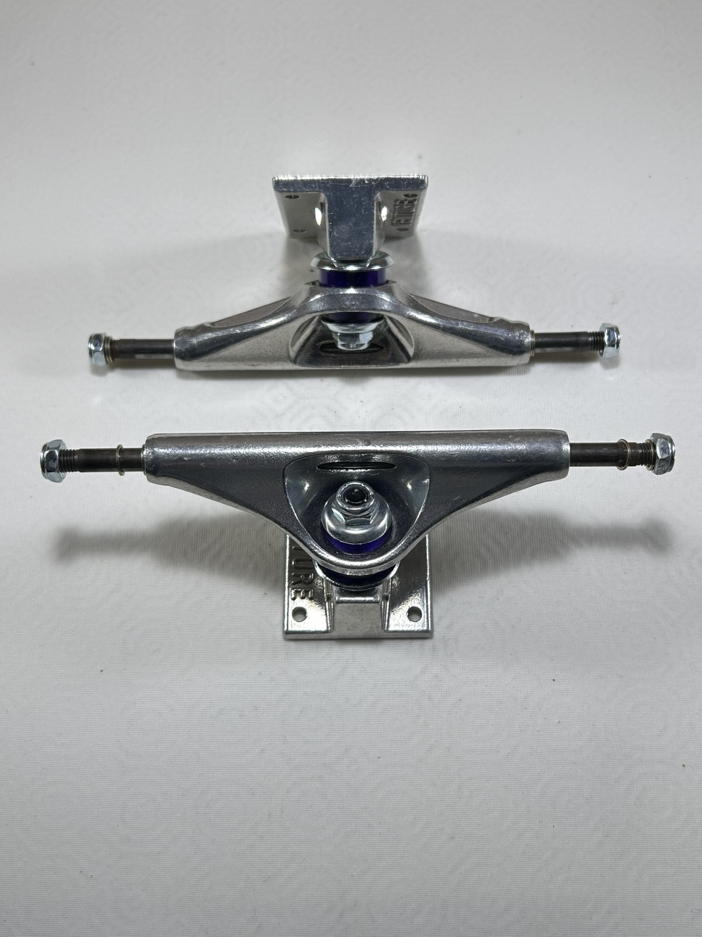 Trucks Venture 5.2H polished silver – Image 3